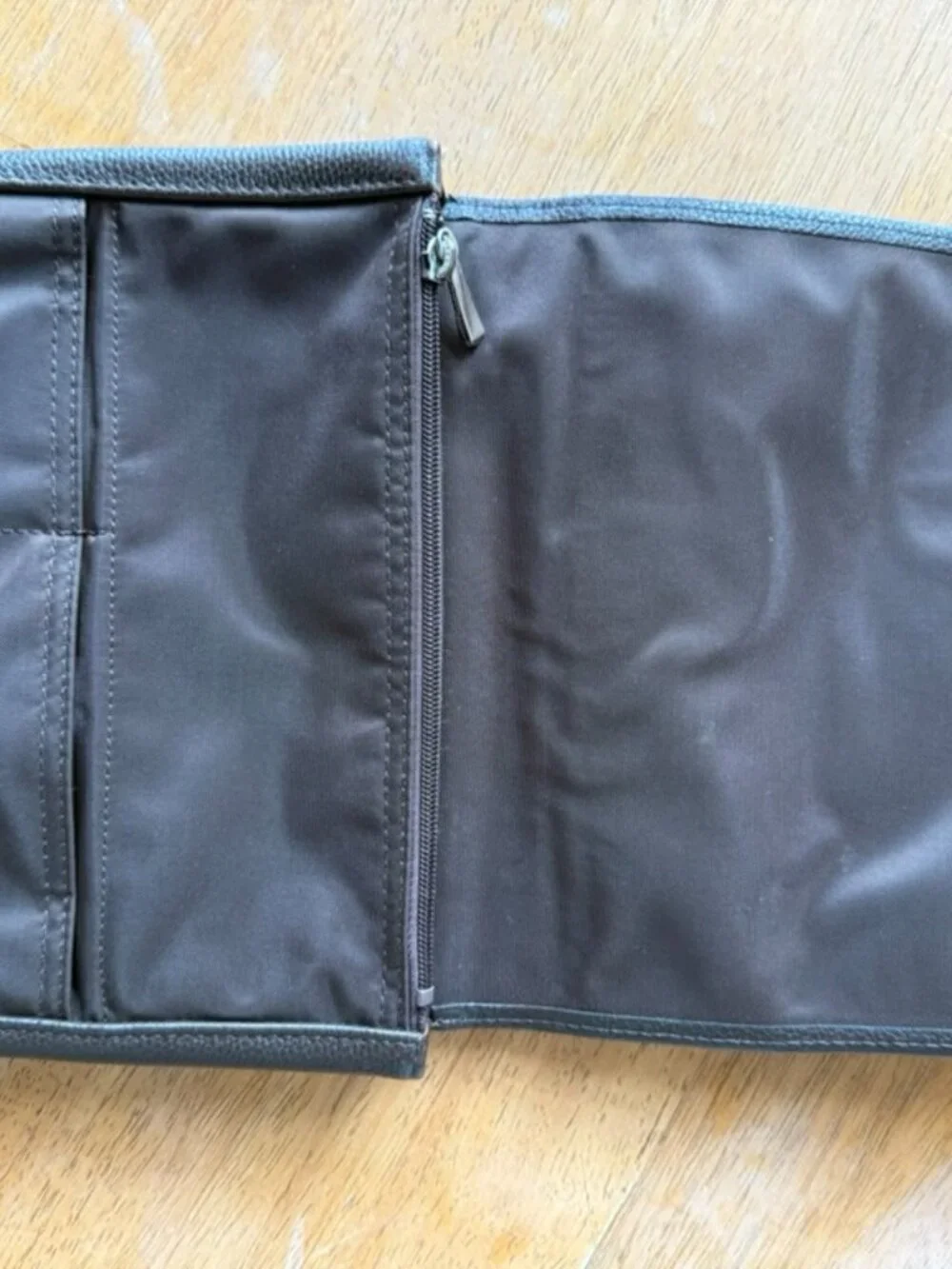 Brown Leather Messenger Bag | Longchamp